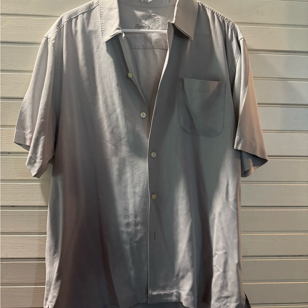 Tommy Bahama Men's Casual Gray Button Down Shirt